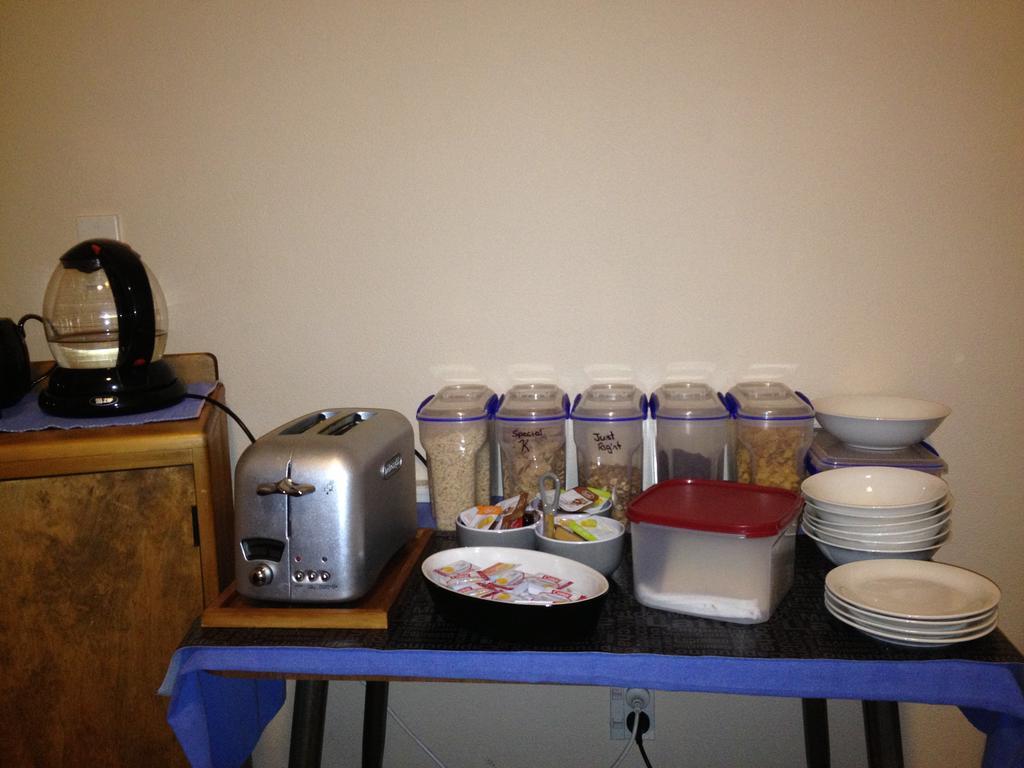 洛维特小屋酒店 因弗卡吉尔 外观 照片